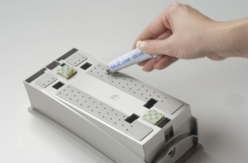 WAVE "Body Wash"  Seifenspender Hotelversion abschließbar mit Sichtfenster